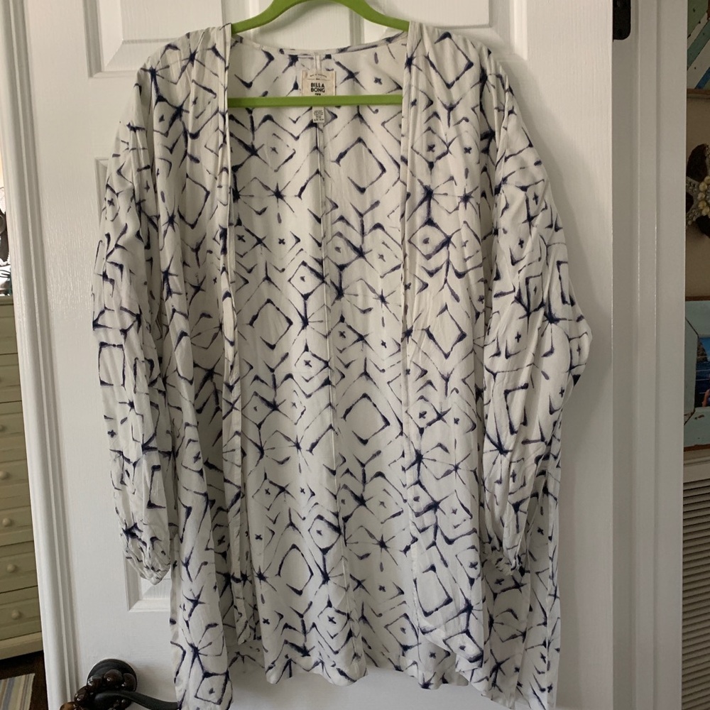 Billabong Cover Up